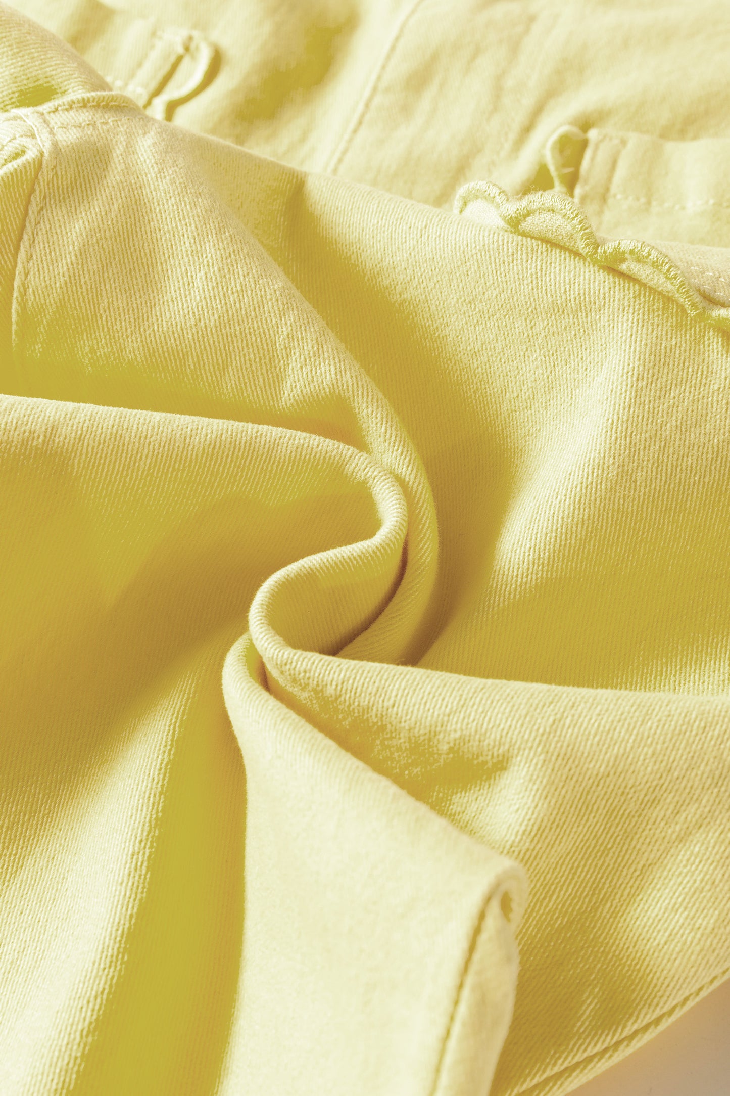 Yellow Solid Color Scalloped Patch Pocket Shift Jeans